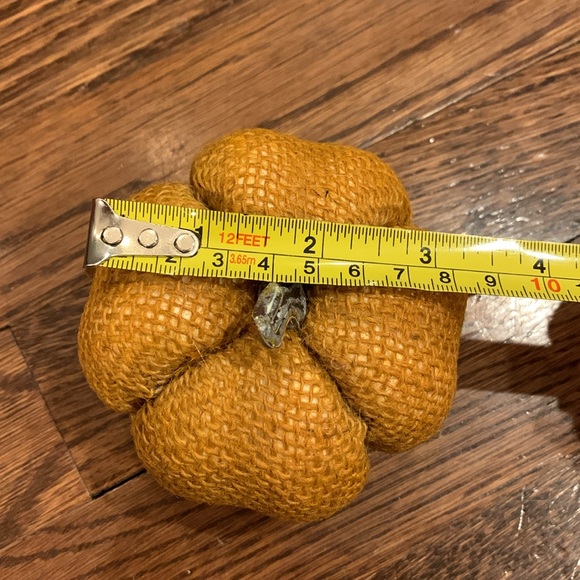 Fall Craft Set- 2 burlap pumpkins and owl and 2 Halloween stencils - Picture 10 of 11